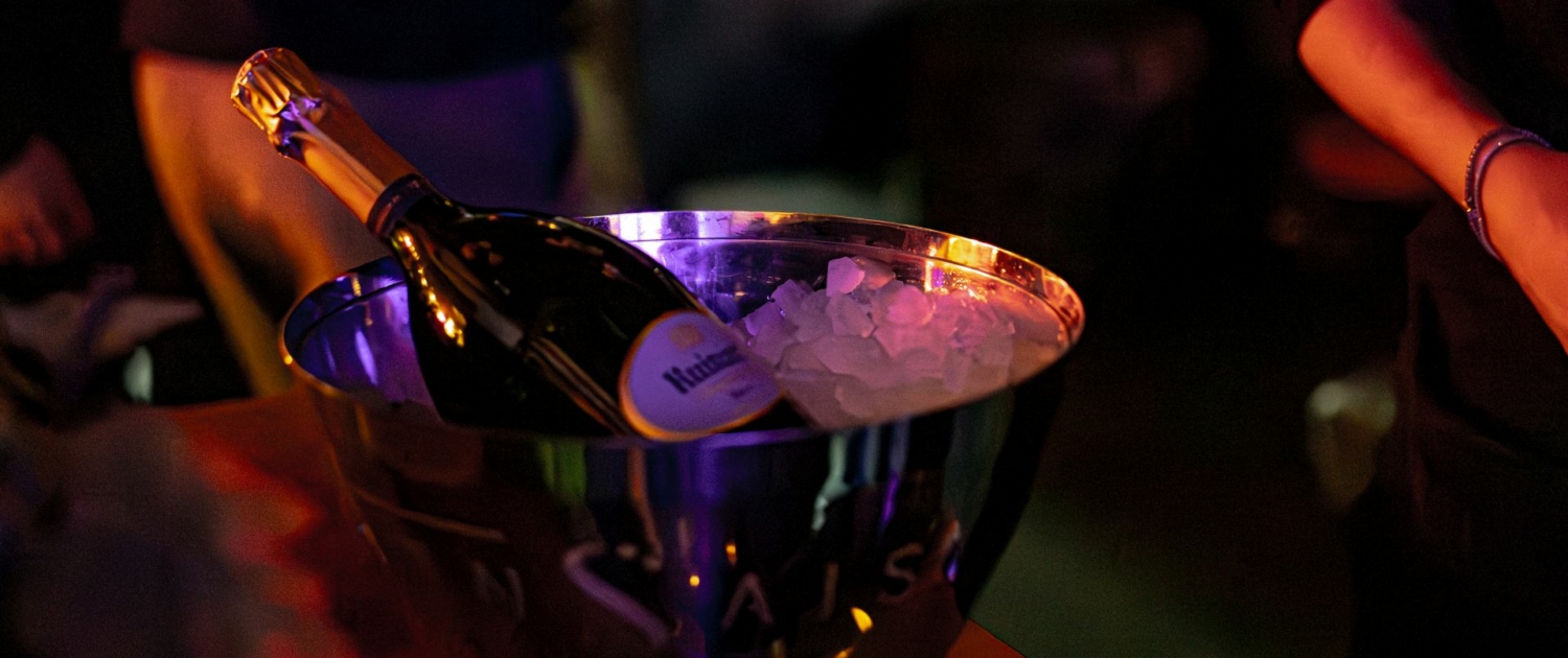 Champagne et bouteilles d'exception au Bar Duke Monte-Carlo